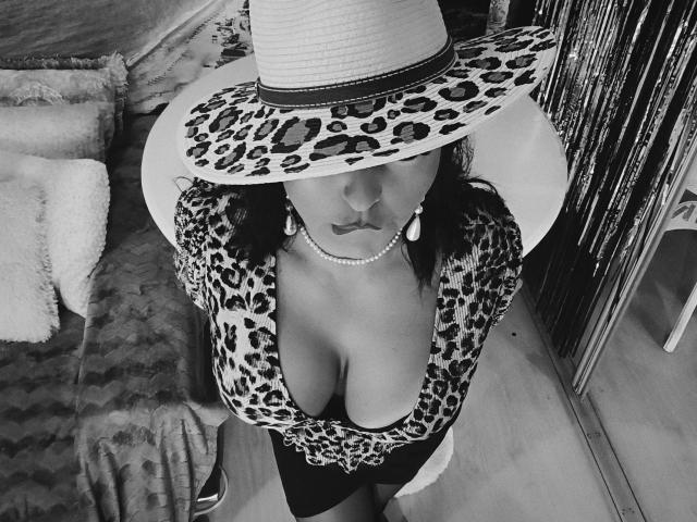 AmberSunshine - Live sex cam - 30404798