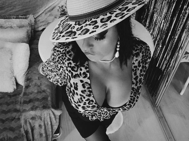 AmberSunshine - Live sex cam - 30404801