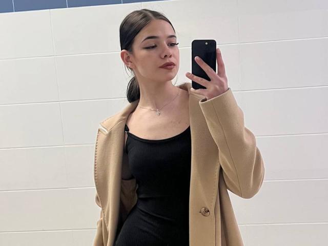 ElvaPaup - Live porn &amp; sex cam - 30405095