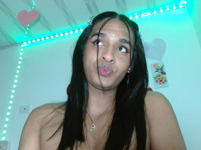 IdiiaLatina - Live porno og sexkamera - 30405956