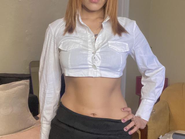 KiaraHernandezX - Live porn &amp; sex cam - 30408155