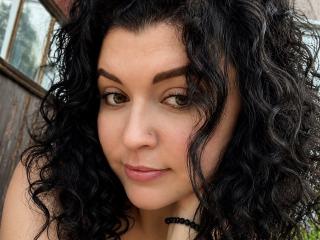 YuliaRewiss Live Chat on XLoveCam