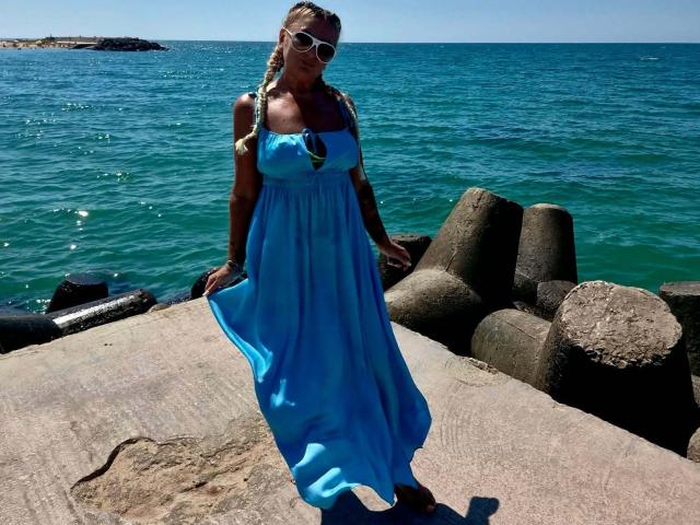 ChaudeEvely - Live sex cam - 30409883