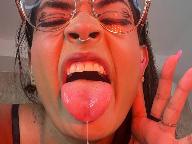 LilithRussoo - Sexe cam en vivo - 30426461