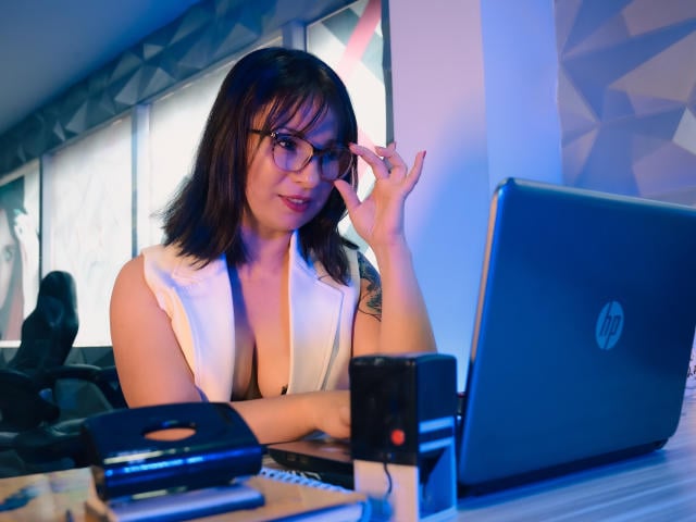 GrettaBorbon - Live sex cam - 30432146