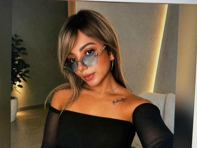 CloeEvanss - Live porn &amp; sex cam - 30439010