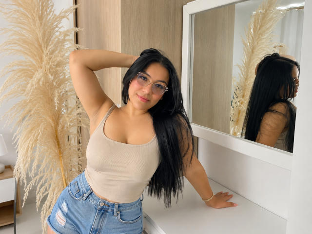 LiaDilucas - Sexe cam en vivo - 30442001