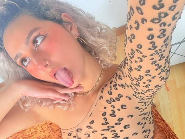 ElenaSaenz - Live Sex Cam - 30443891