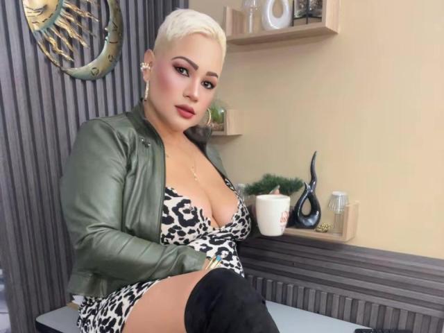 GianellaCox - Live porn &amp; sex cam - 30447770