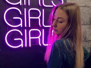 NettieHantz Live Chat on XLoveCam