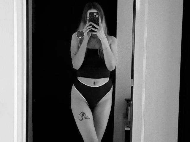 NettieHantz - Live Sex Cam - 30447971