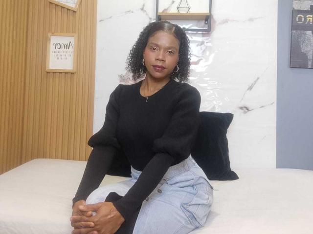 SarahiPusey - Live Sex Cam - 30455612