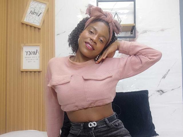 SarahiPusey - Live Sex Cam - 30456335