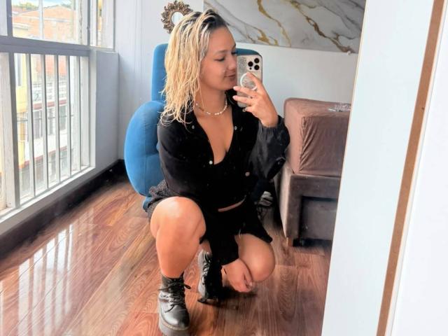 ElenaSaenz - Live Sex Cam - 30460427
