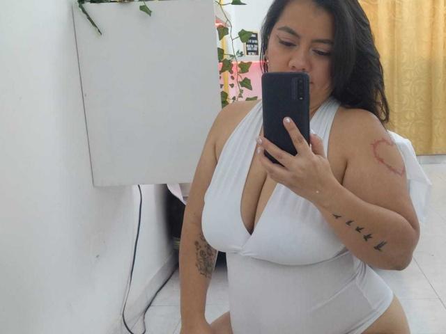 ChubbyThickMilf - Live sexe cam - 30470927