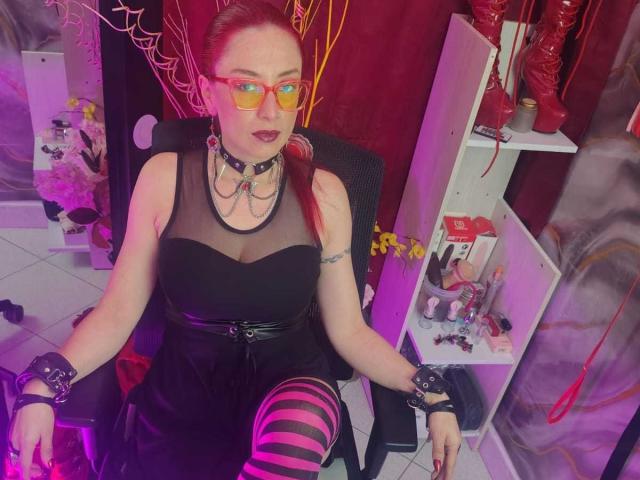 QueenScarletSecret - Sexe cam en vivo - 30474638