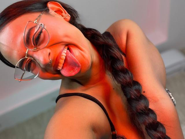 LilithRussoo - Sexe cam en vivo - 30474809