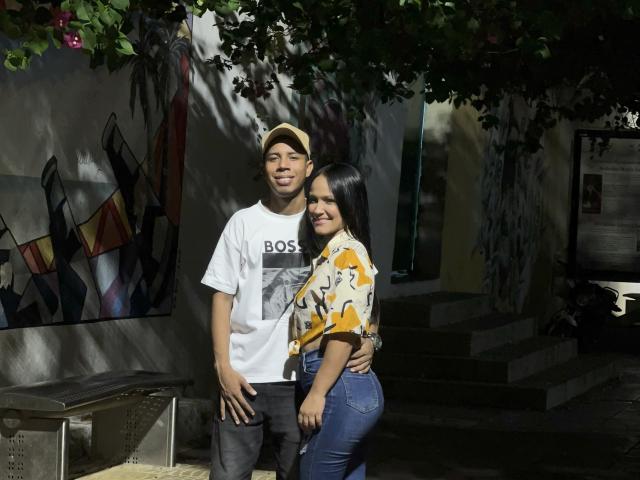 SofiaAndAndres - Sexe cam en vivo - 30480086
