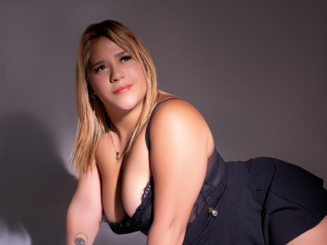AlexaPierce - Sexe cam en vivo - 30483422