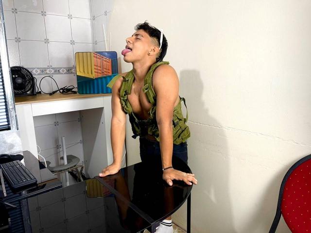 RichiiHott - Live porn &amp; sex cam - 30483575