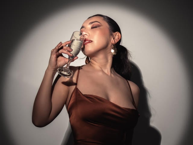 MiaReed - פורנו בשידור חי ומצלמת סקס - 30483965