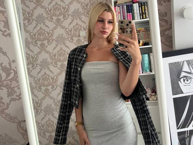 EmilyMorlino - Live porn &amp; sex cam - 30487736