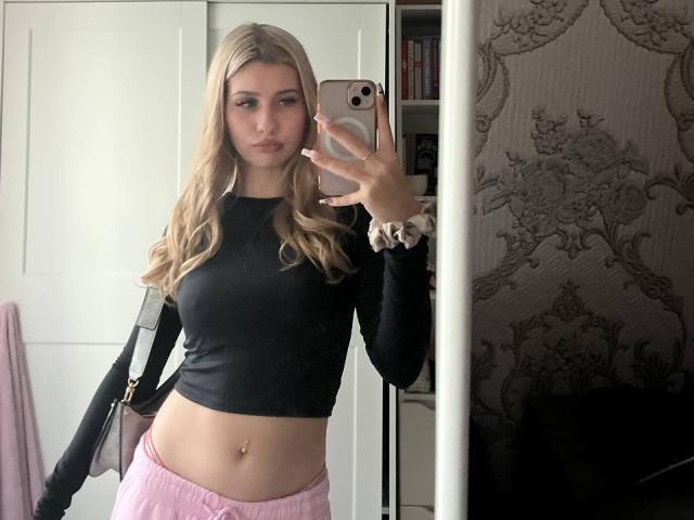 EmilyMorlino - Live porn &amp; sex cam - 30487763