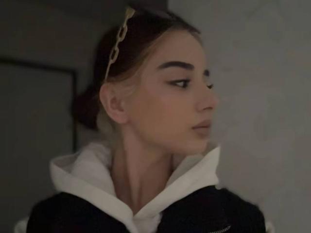 AlixMouton - Live porn &amp; sex cam - 30491111