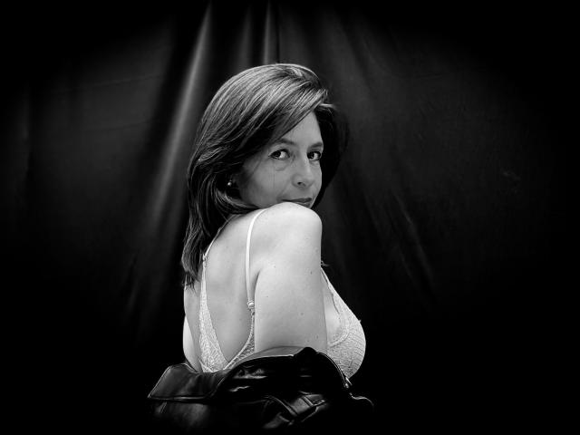 SabinaDeluxe - Sexe cam en vivo - 30494063