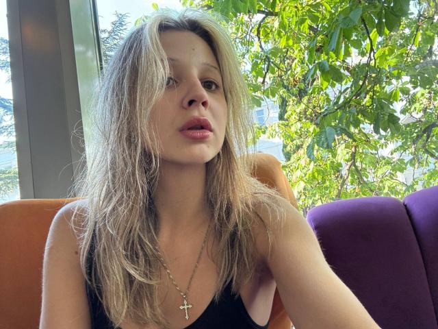 MerrieHamad - Live porn &amp; sex cam - 30496682