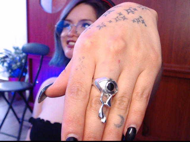 RavenThuwu - Sexe cam en vivo - 30500243