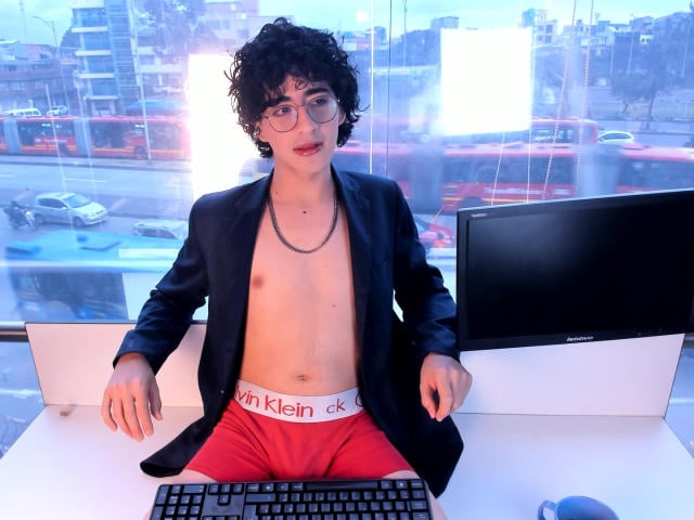 ElliotNoir - Live sex cam - 30503114