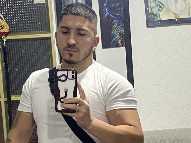 NoahFenix - Live porn &amp; sex cam - 30512663