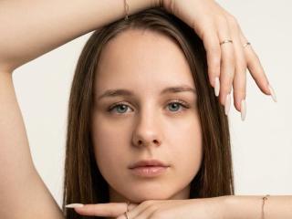 StacySpark Live Chat on XLoveCam