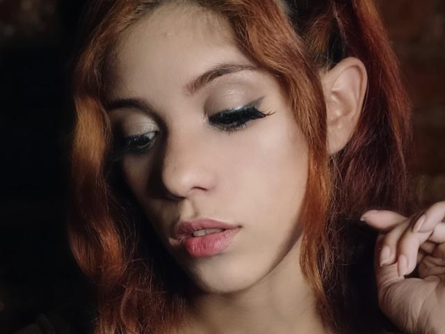 KamiGioLove - Live Sex Cam - 30518876