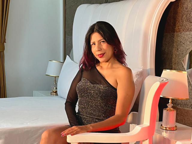 LunaTomson - Live porn &amp; sex cam - 30525068