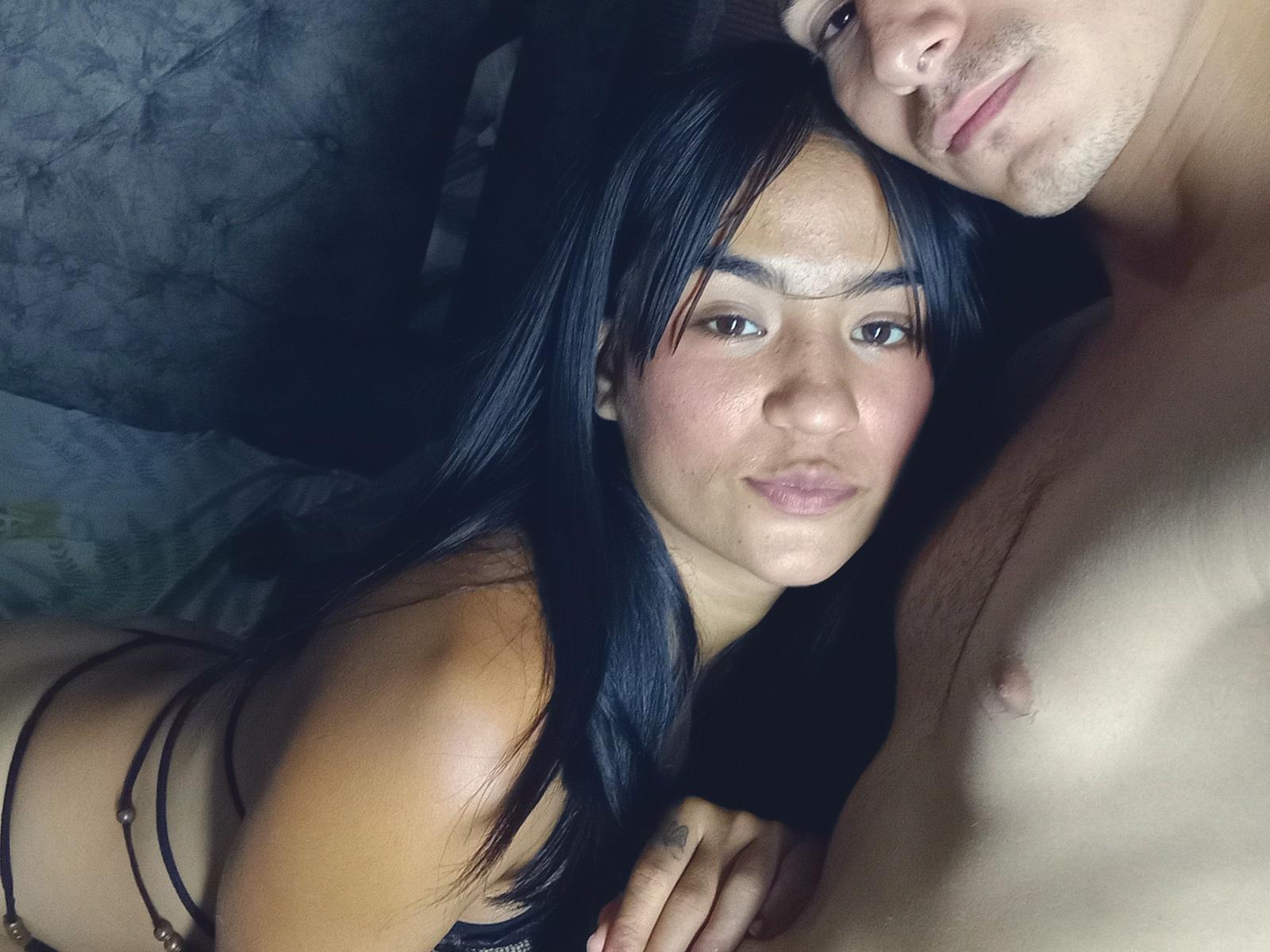 CoupleExxclusive - Live sex cam - 30526457