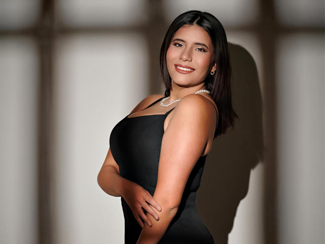 LucieMilner - Élő pornó és szexkamera - 30536654