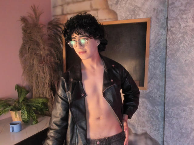 ElliotNoir - Live porn &amp; sex cam - 30544982