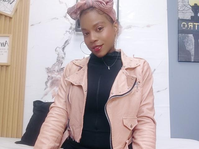 SarahiPusey - Live Sex Cam - 30545672
