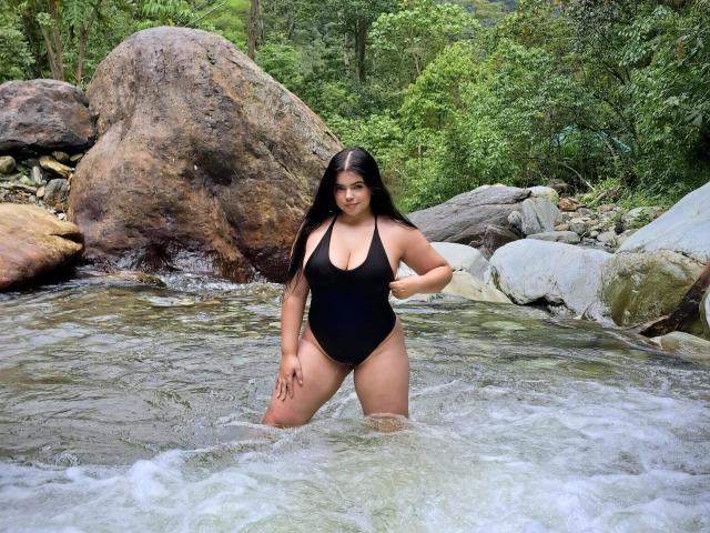 LaraJames - Élő pornó és szexkamera - 30545699