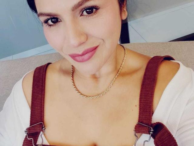 CameronViviane - Live sex cam - 30553400