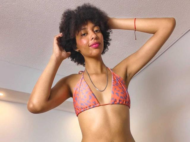 KiaraKamau - Live porn &amp; sex cam - 30556289