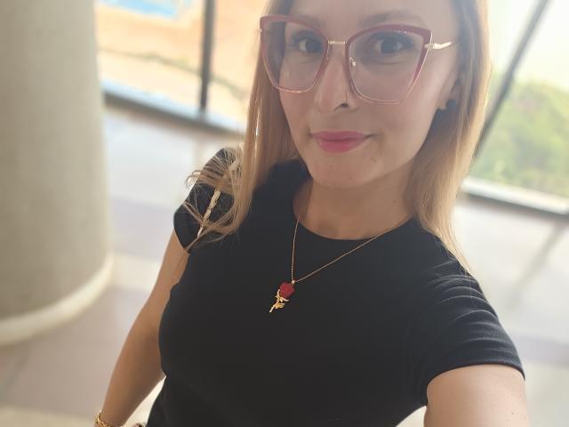 SachaClinford - Live porn &amp; sex cam - 30563351