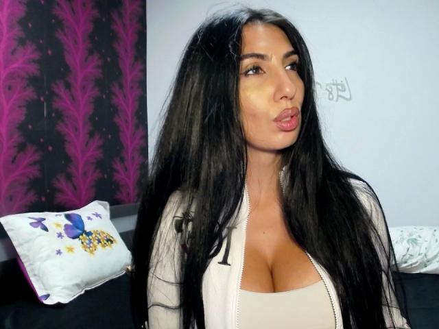 BrunetteBabe69 - Sexe cam en vivo - 30567548