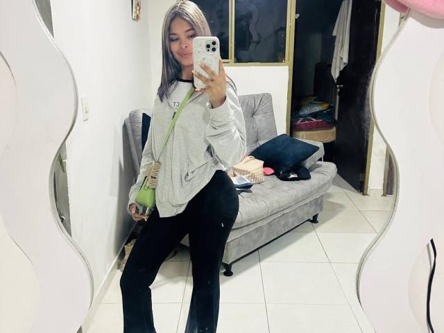 ChloeVixen - Live porn &amp; sex cam - 30568115