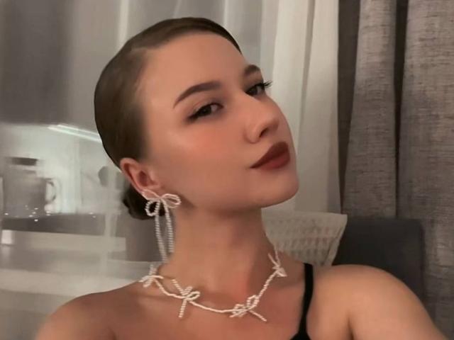 KizzieWickson - Sexe cam en vivo - 30572375