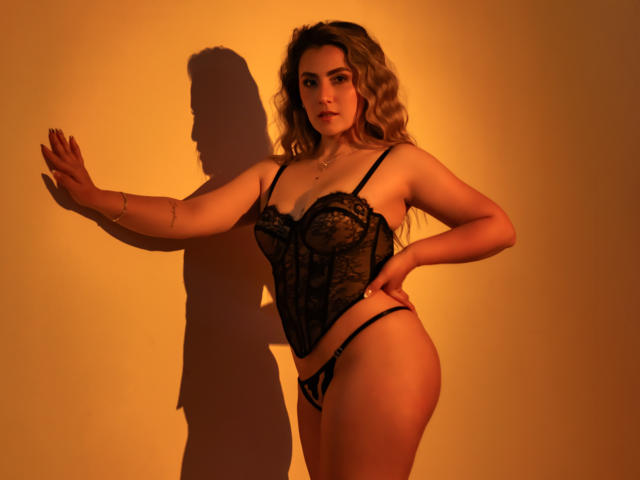 AriaRoa - Live Sex Cam - 30575336