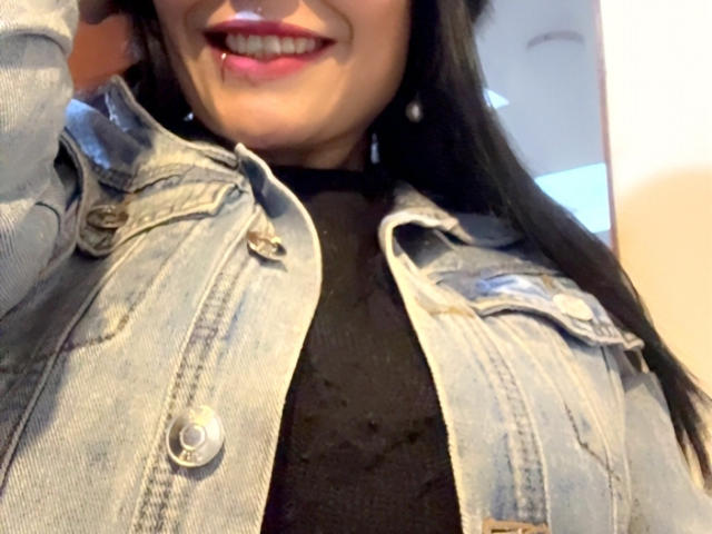 CharlotteCrofort - Live sex cam - 30575972
