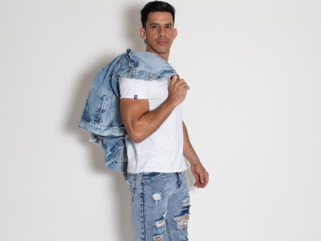 JoseRumBerotop - Live porn &amp; sex cam - 30580265